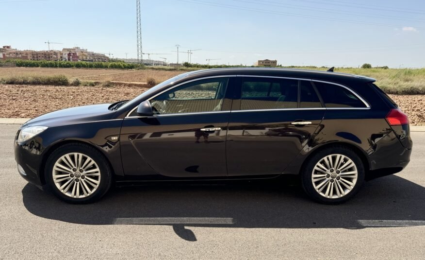 OPEL INSIGNIA SPORTS TOURER 2.0 CDTI