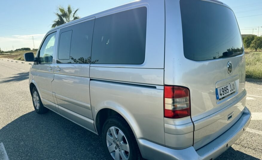 VOLKSWAGEN MULTIVAN 2.5TDI