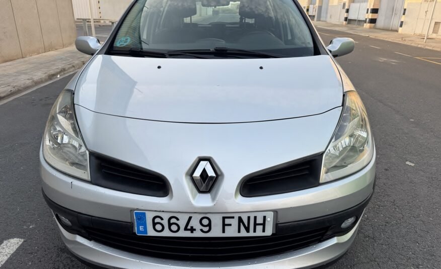 RENAULT Clio 1.2 16V