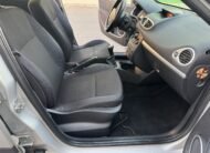 RENAULT Clio 1.2 16V