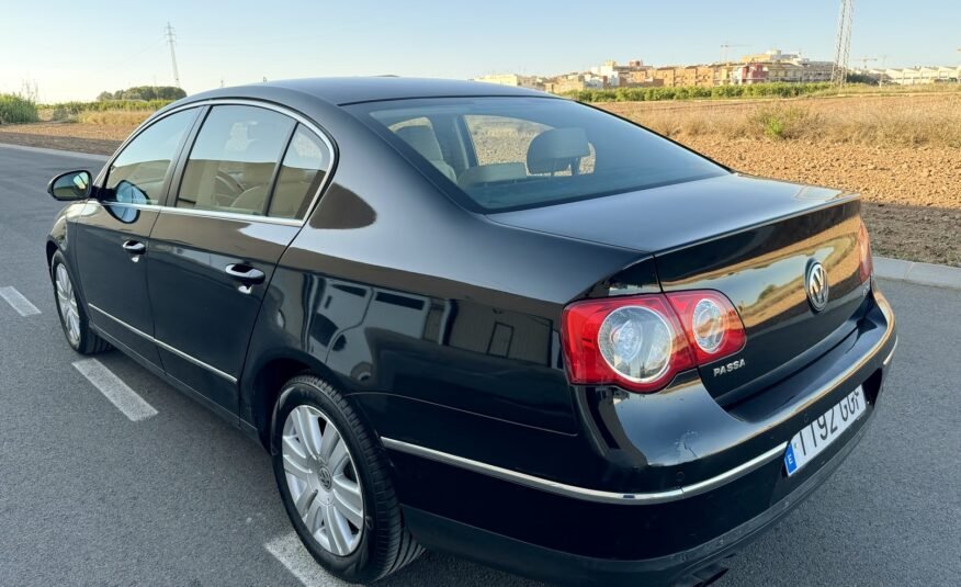 VOLKSWAGEN Passat 2.0TDI 140 DSG