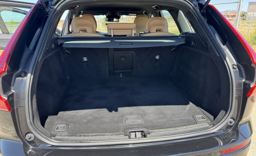 VOLVO XC60 2.0D MOMENTUM