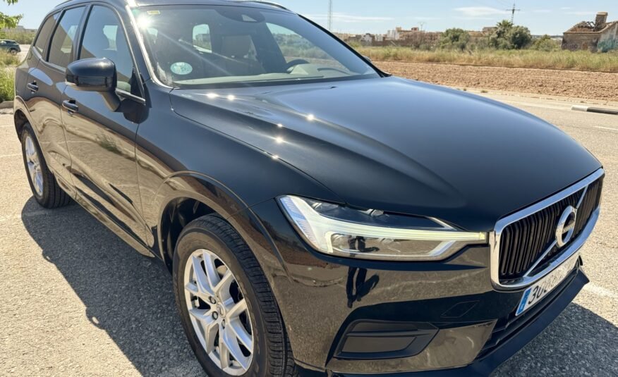 VOLVO XC60 2.0D MOMENTUM