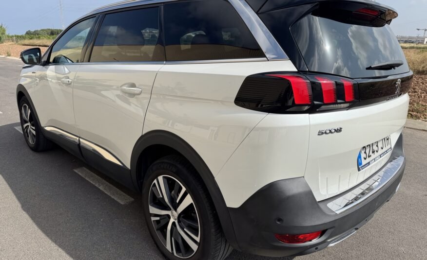 PEUGEOT 5008 GTLINE