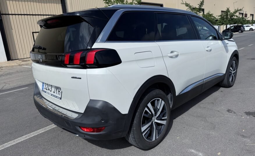 PEUGEOT 5008 GTLINE