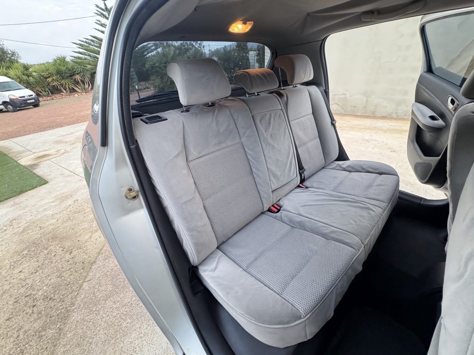 PEUGEOT 307 1.6 XT AUTOMATICO 