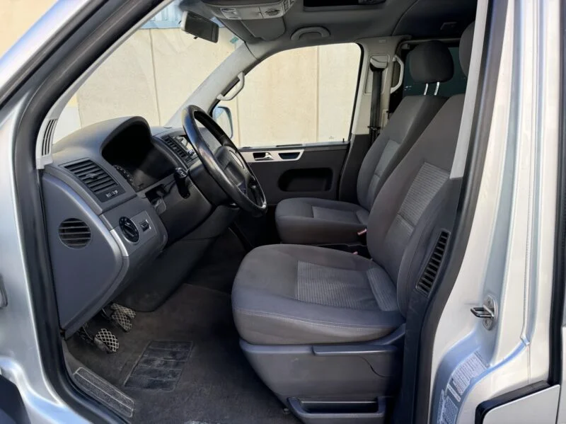 VOLKSWAGEN MULTIVAN 2.5TDI