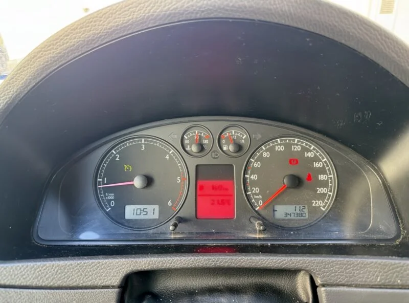 VOLKSWAGEN MULTIVAN 2.5TDI