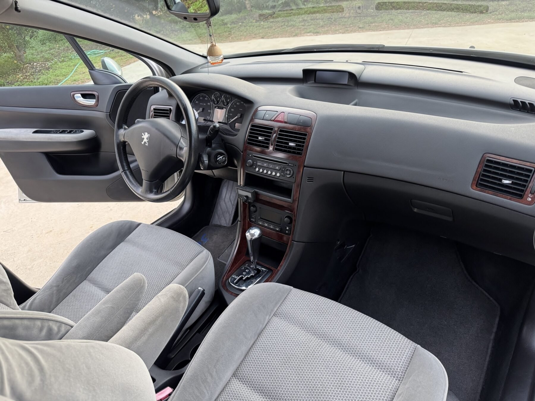 PEUGEOT 307 1.6 XT AUTOMATICO 