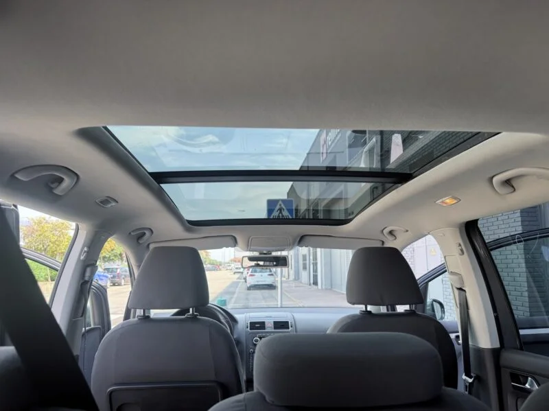 VOLKSWAGEN TOURAN 1.6 TDI 105CV EDITION 5P.