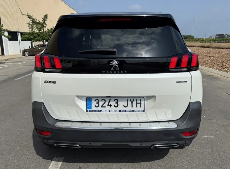 PEUGEOT 5008 GTLINE