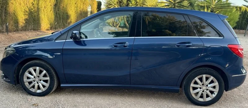 MERCEDES-BENZ CLASE B 180 BE