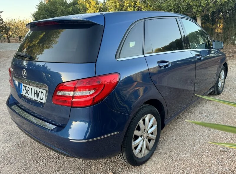 MERCEDES-BENZ CLASE B 180 BE