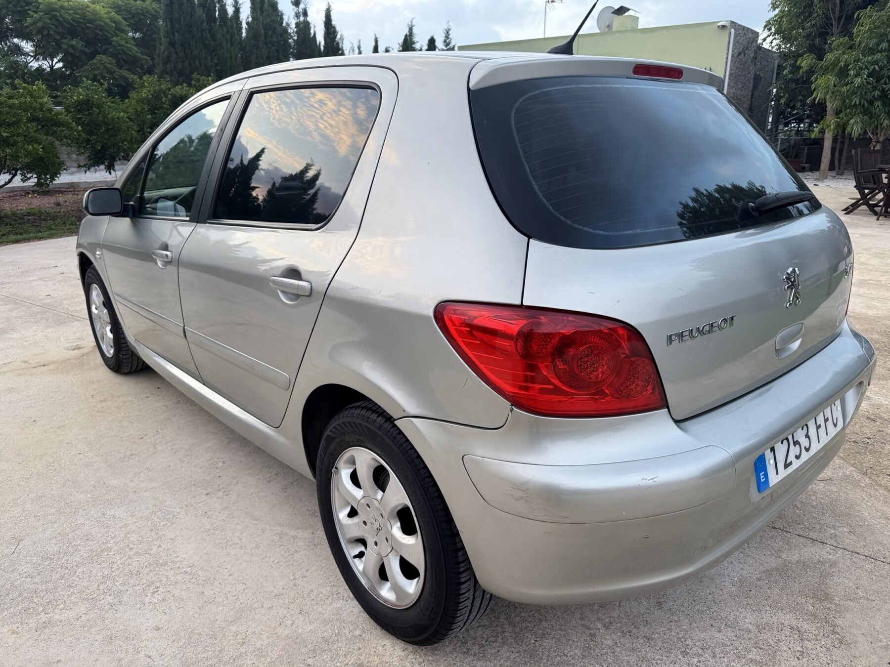 PEUGEOT 307 1.6 XT AUTOMATICO 