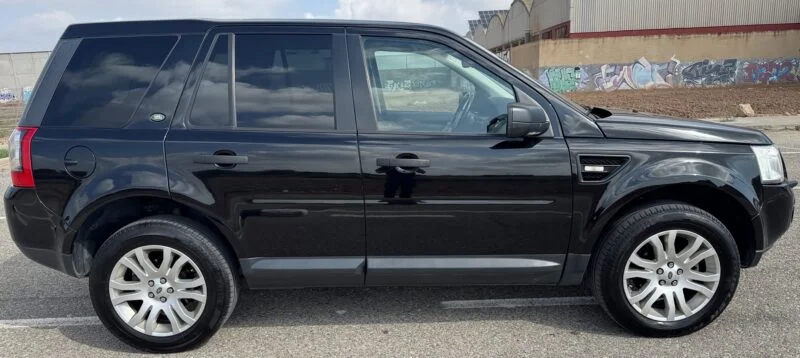 LAND-ROVER FREELANDER 2.2TD4 XS E