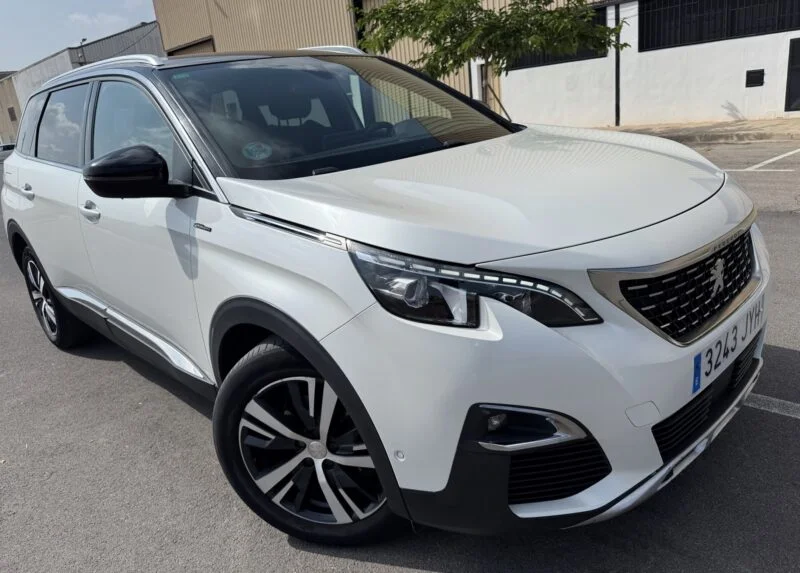 PEUGEOT 5008 GTLINE