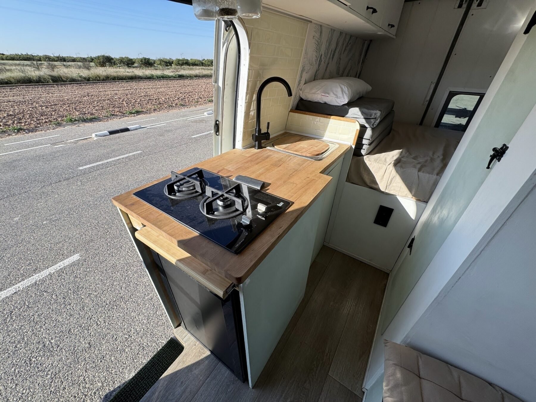 FORD AUTOCARAVANA TRANSIT CAMPERIZADA 