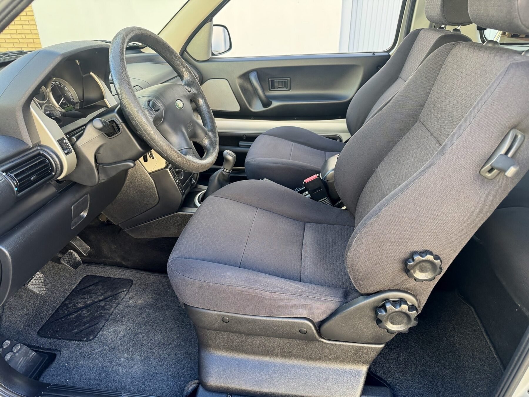 LAND-ROVER FREELANDER TD4  S 