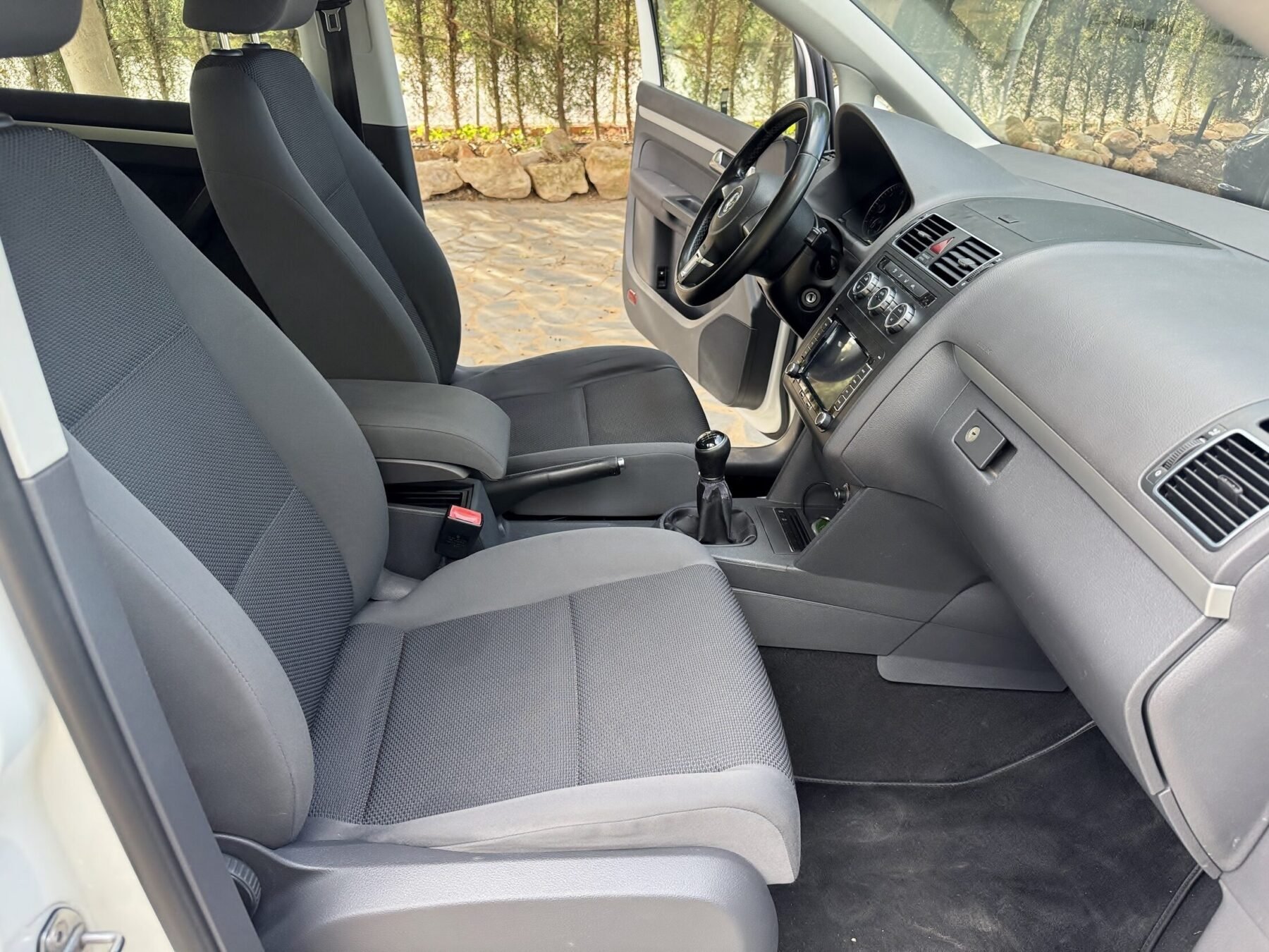 VOLKSWAGEN TOURAN 1.6 TDI 