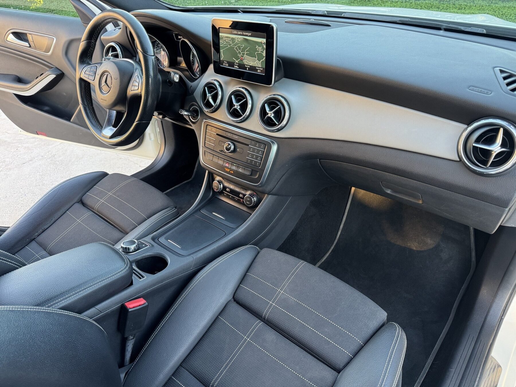 MERCEDES-BENZ GLA 200 CDI AUTOMATICO 