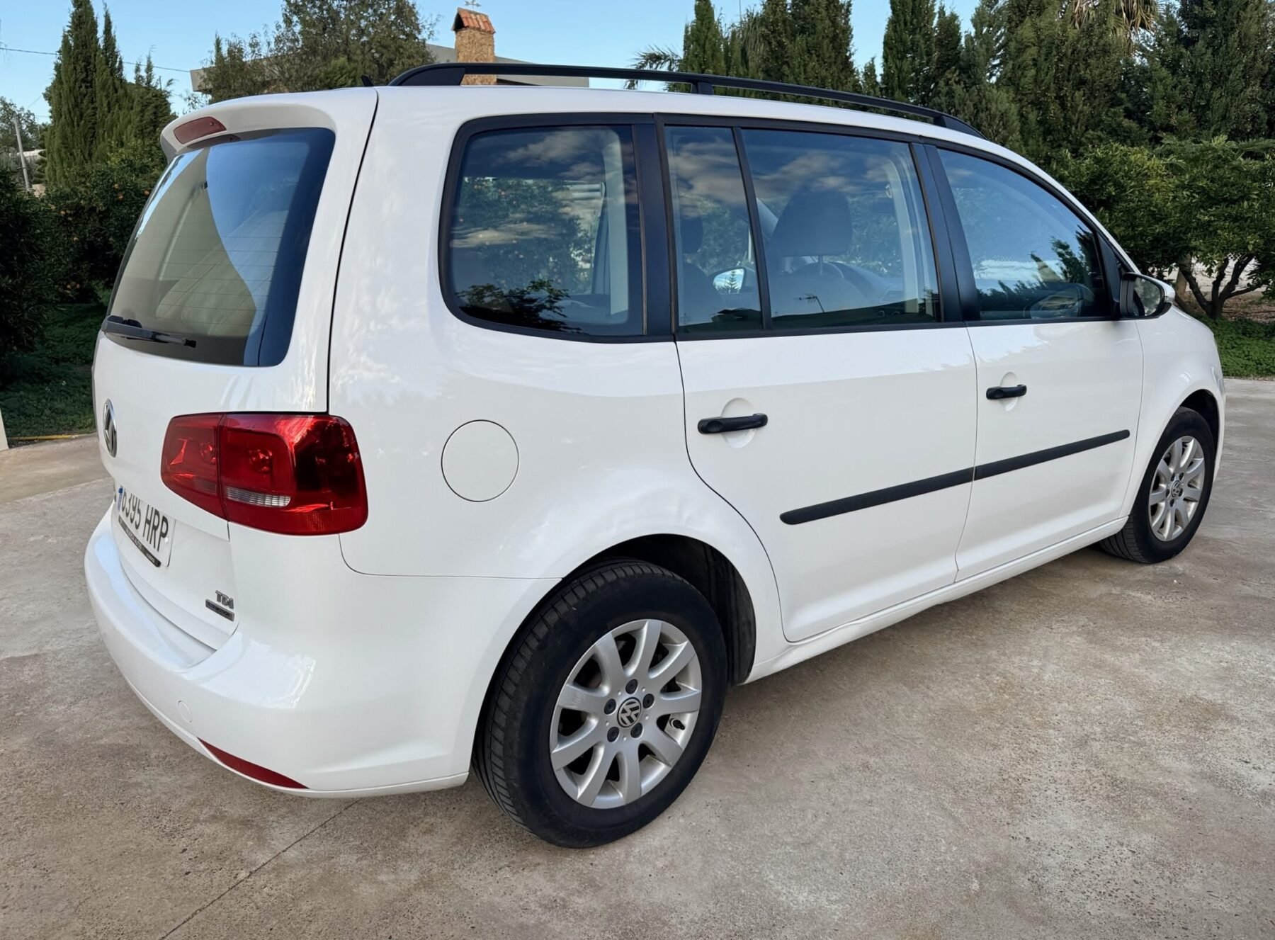 VOLKSWAGEN TOURAN 1.6 TDI 