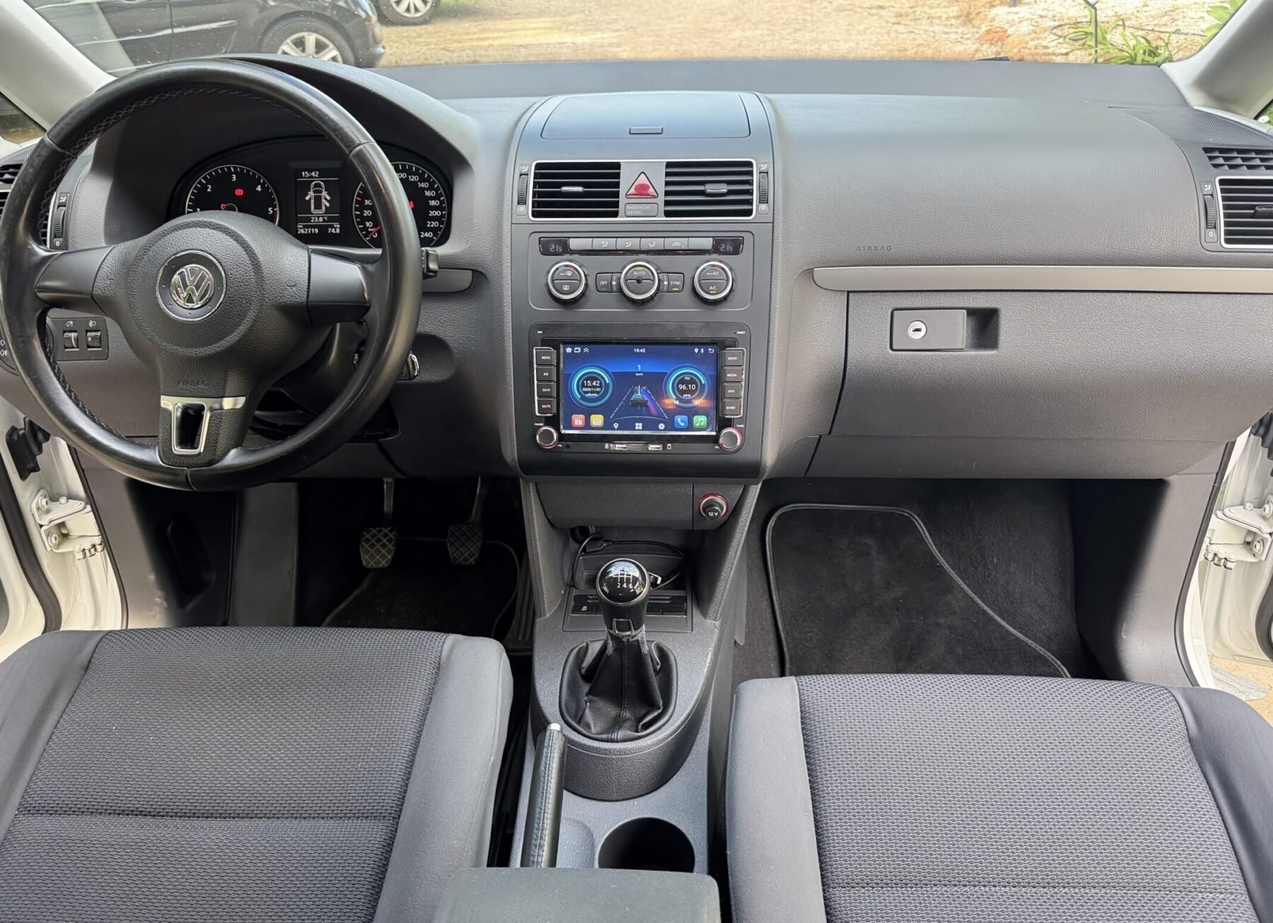 VOLKSWAGEN TOURAN 1.6 TDI 