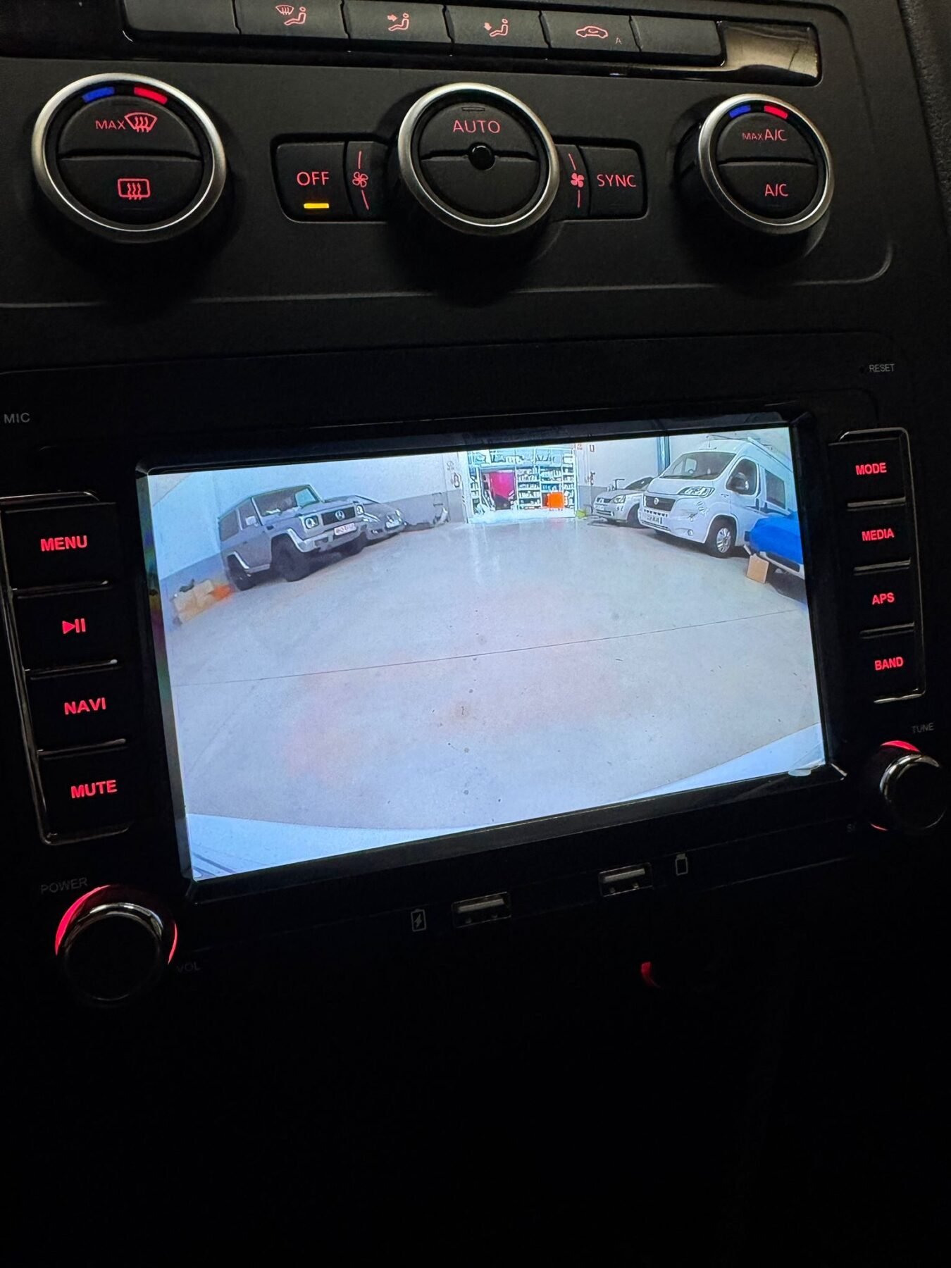 VOLKSWAGEN TOURAN 1.6 TDI 