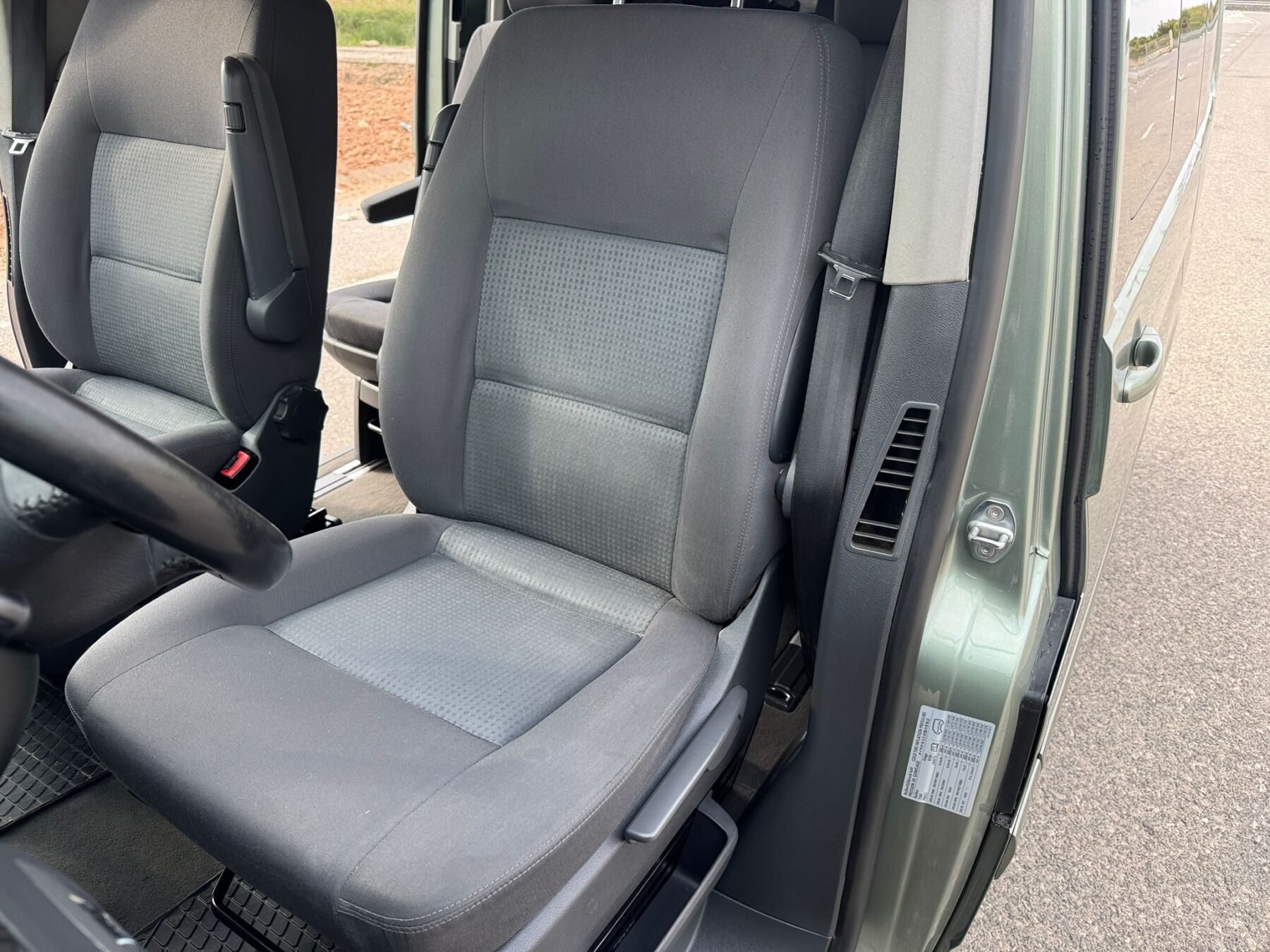 VOLKSWAGEN MULTIVAN 2.5 TDI 4 MOTION 