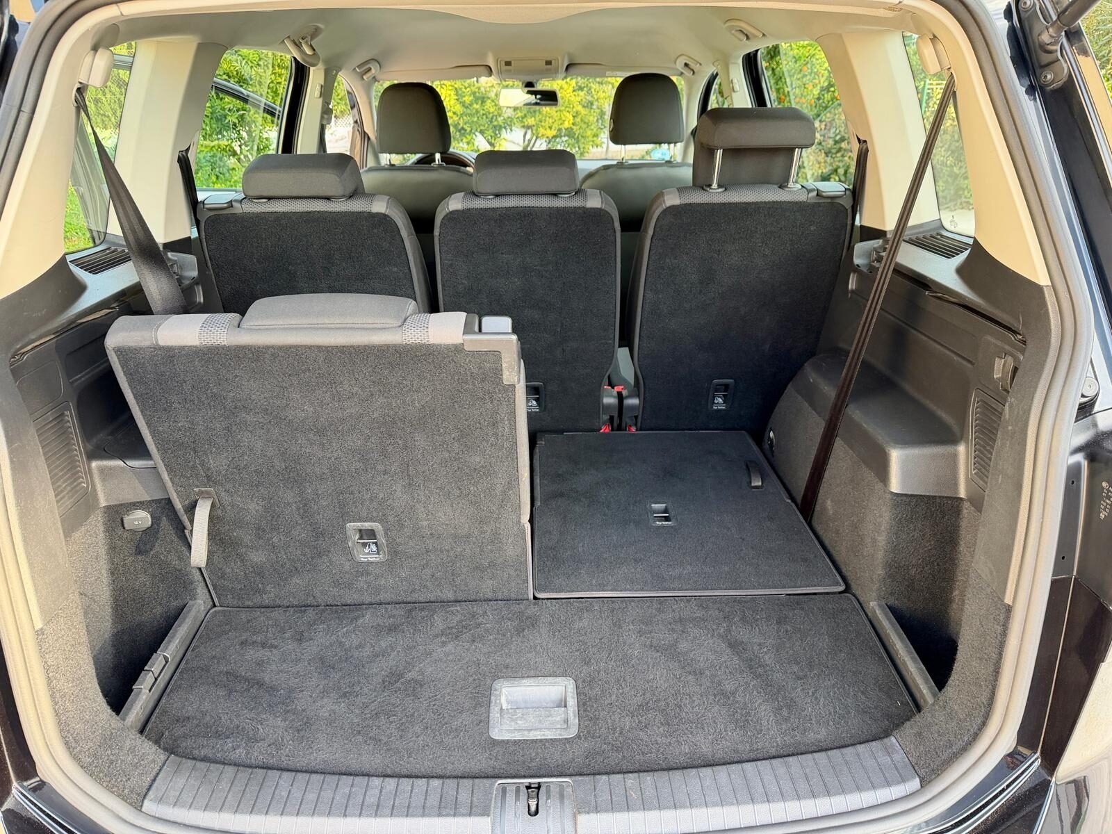 VOLKSWAGEN TOURAN 1.6 TDI DSG 7 PLAZAS 