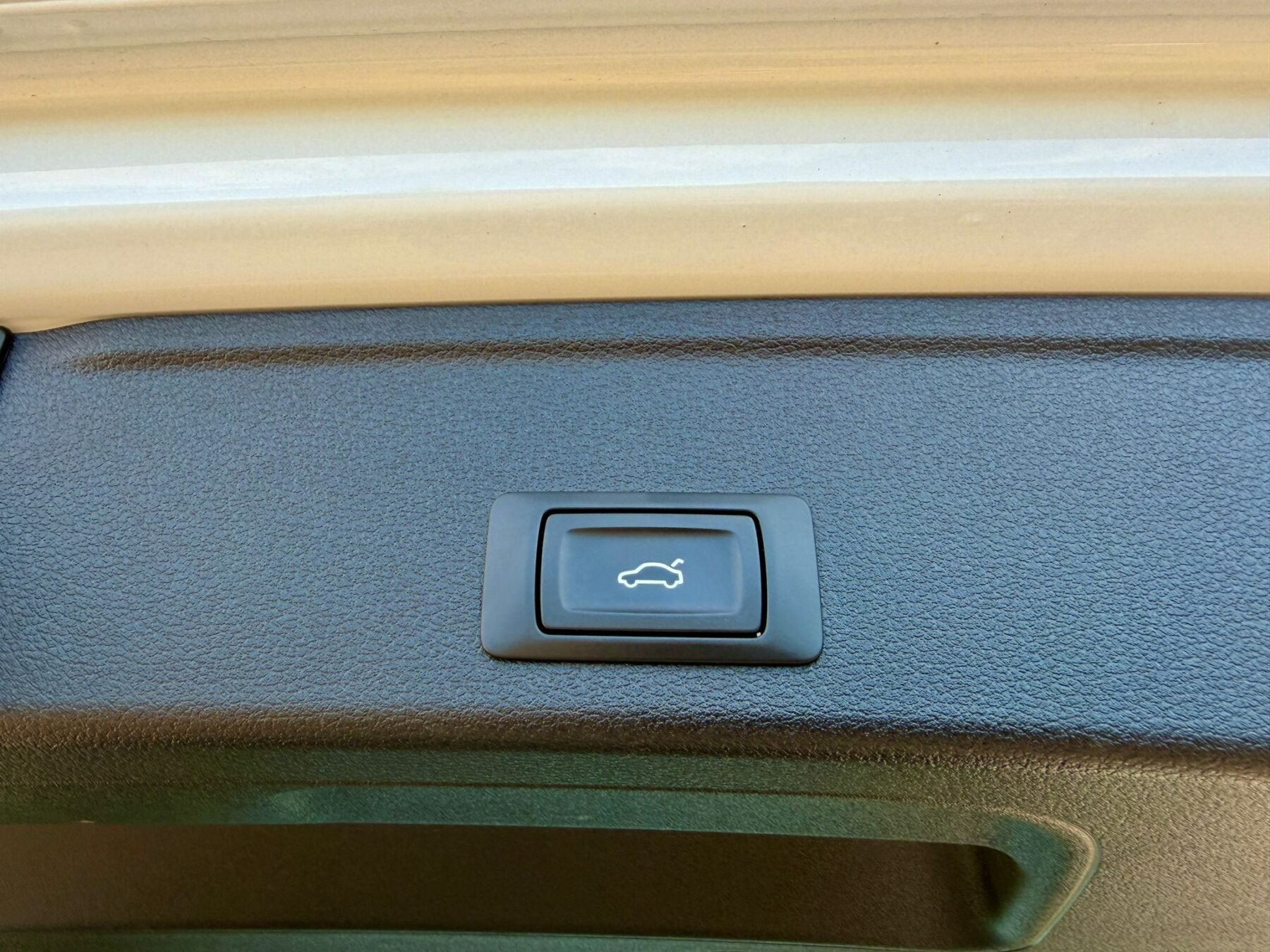 AUDI A4 35 tfsi avant s-tronic 