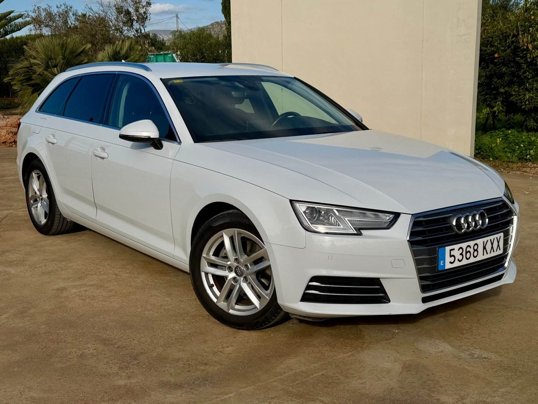 AUDI A4 35 tfsi avant s-tronic 