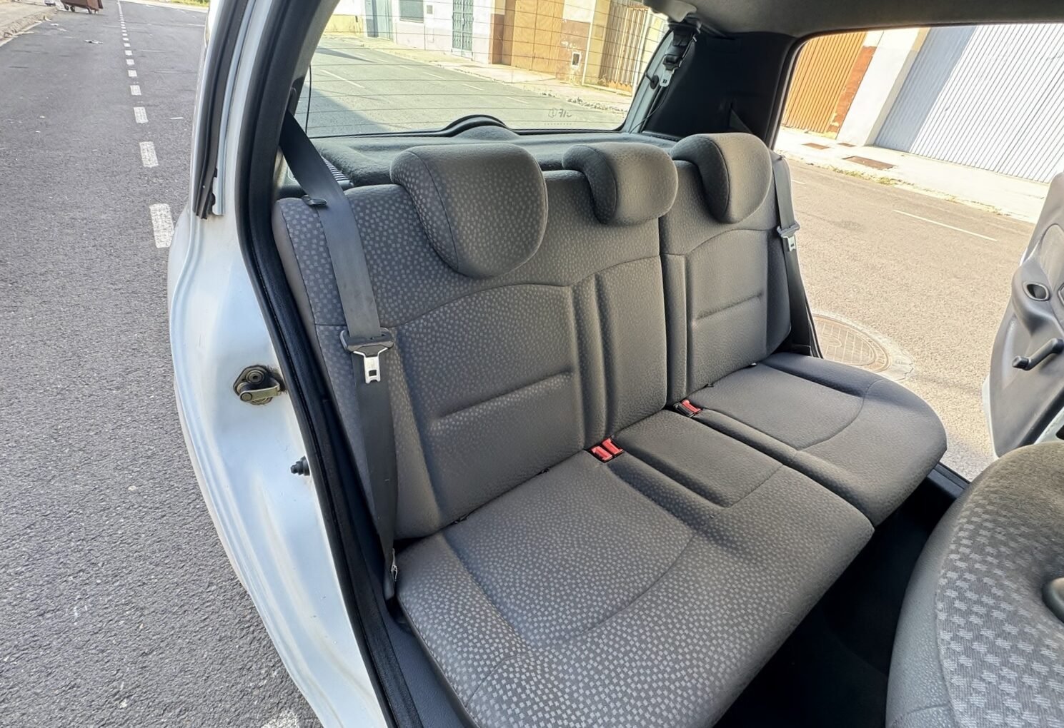 RENAULT CLIO 1.2 5 puertas 