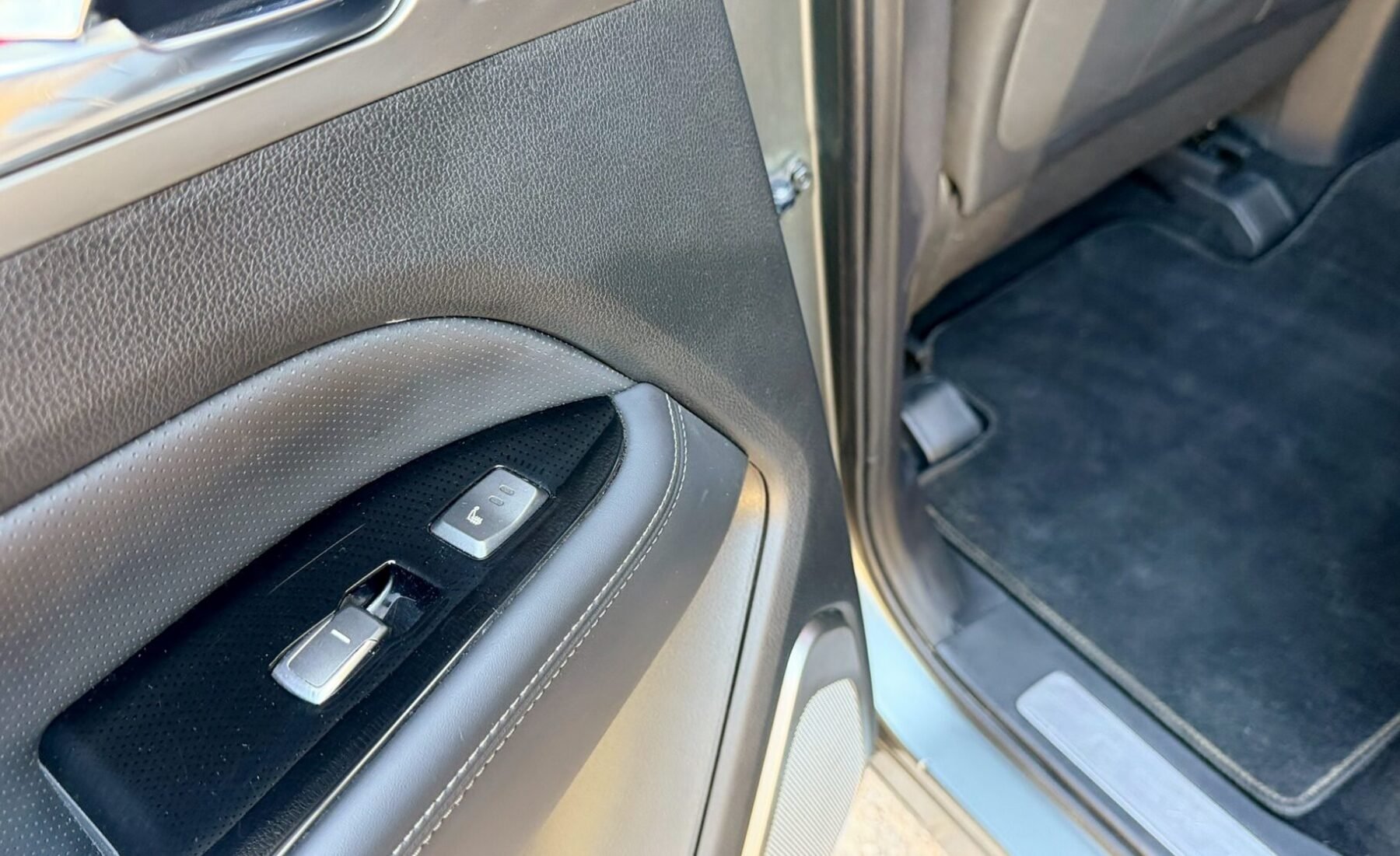 SSANGYONG rexton 4x2