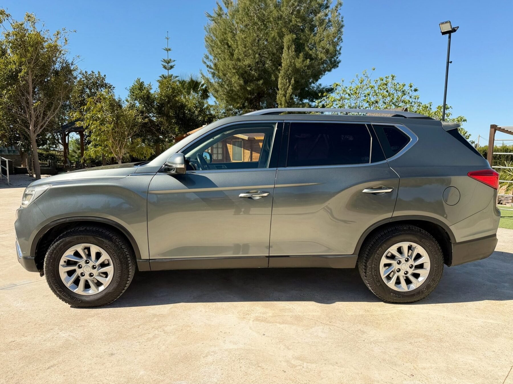 SSANGYONG rexton 4x2