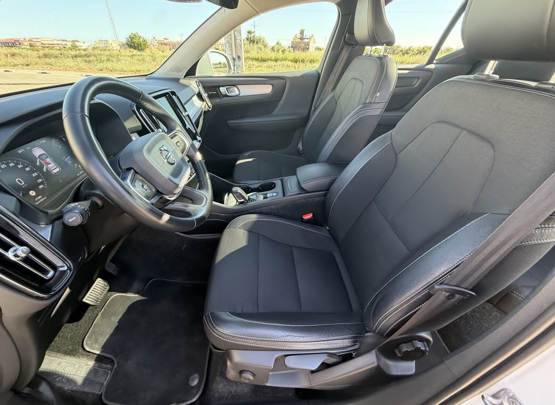 VOLVO Xc40 D3 MOMENTUM 