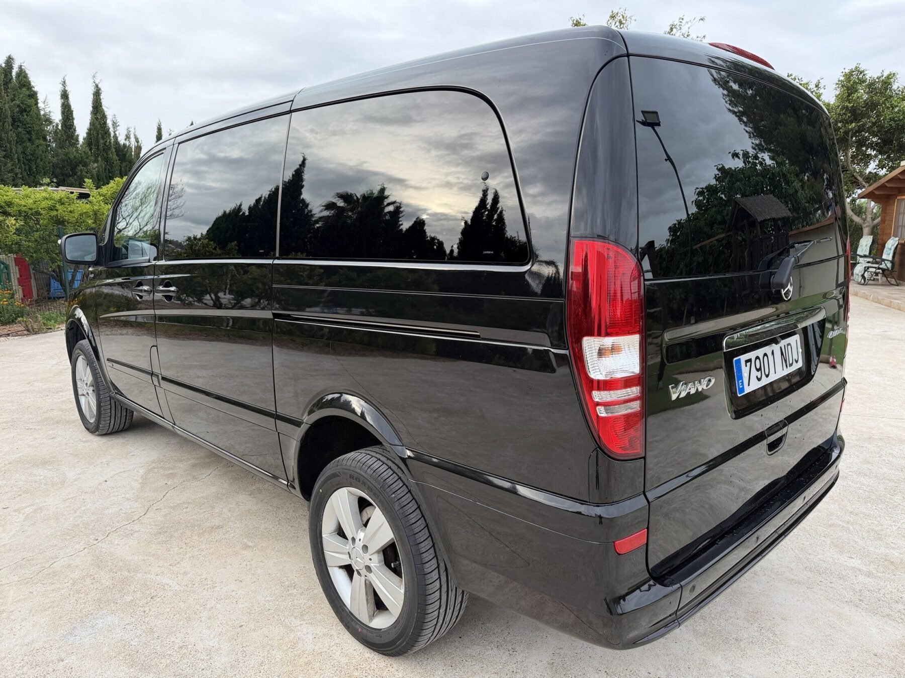 MERCEDES-BENZ VIANO AMBIENTE 4 MOTION 