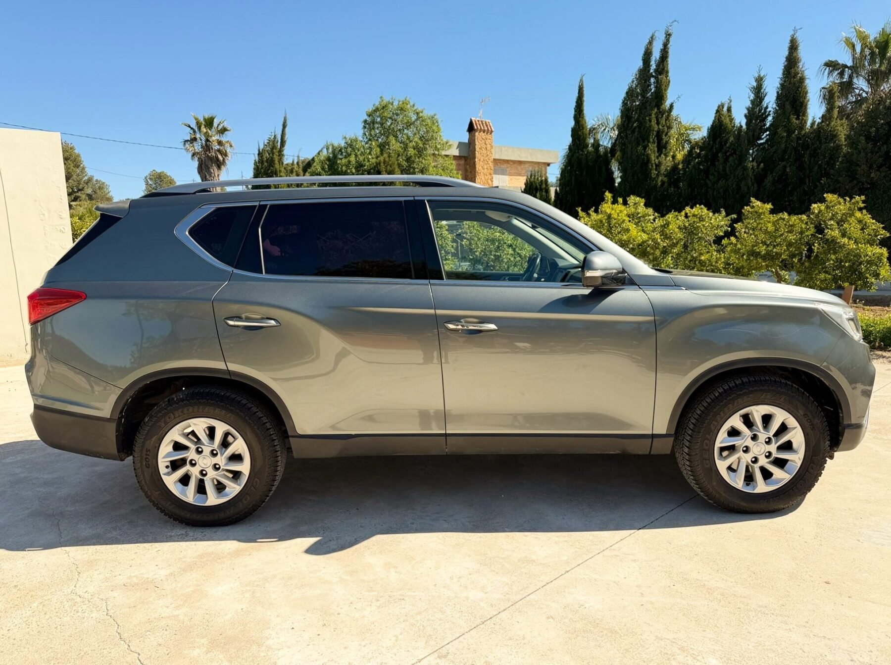 SSANGYONG rexton 4x2