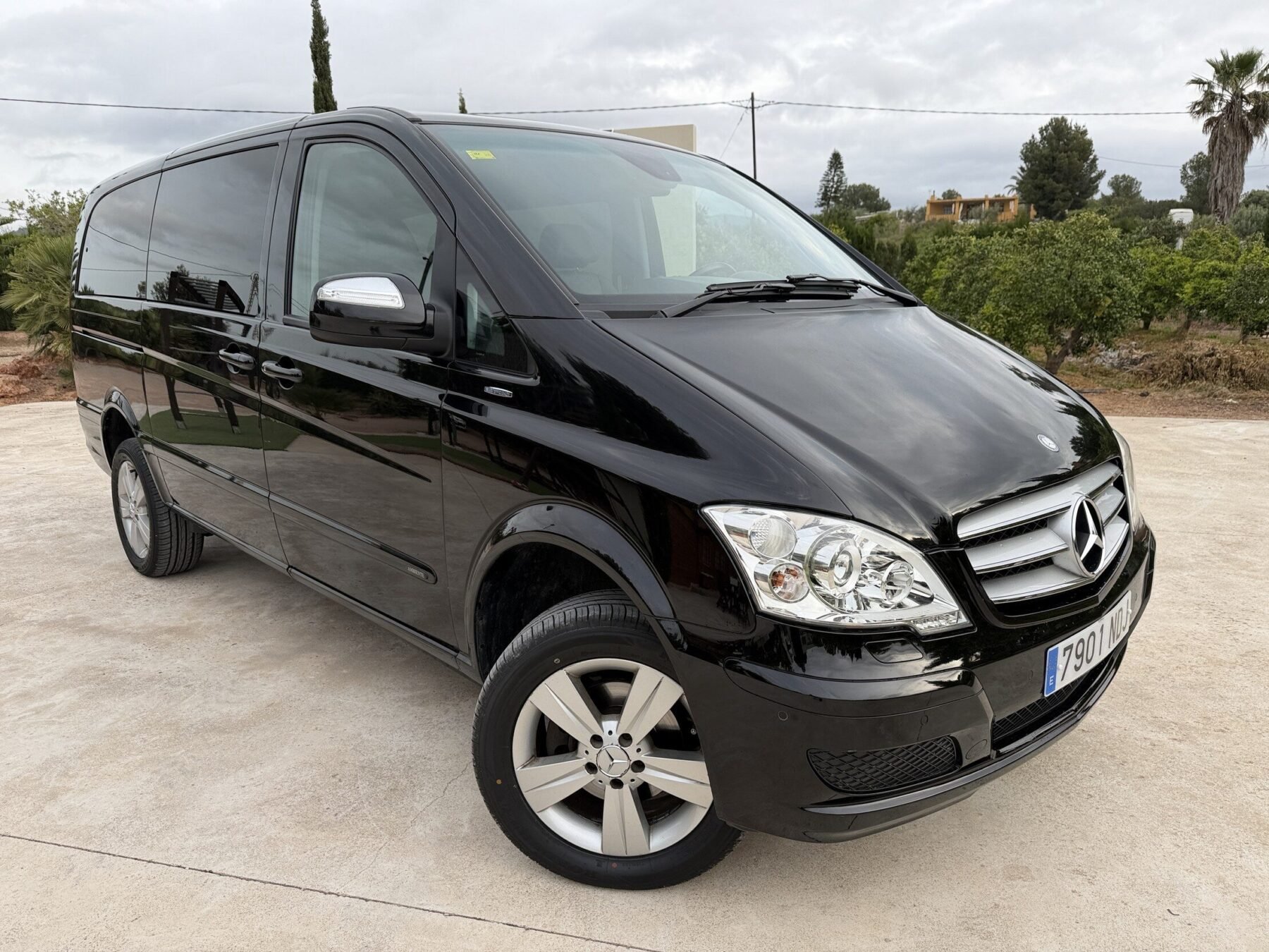 MERCEDES-BENZ VIANO AMBIENTE 4 MOTION 