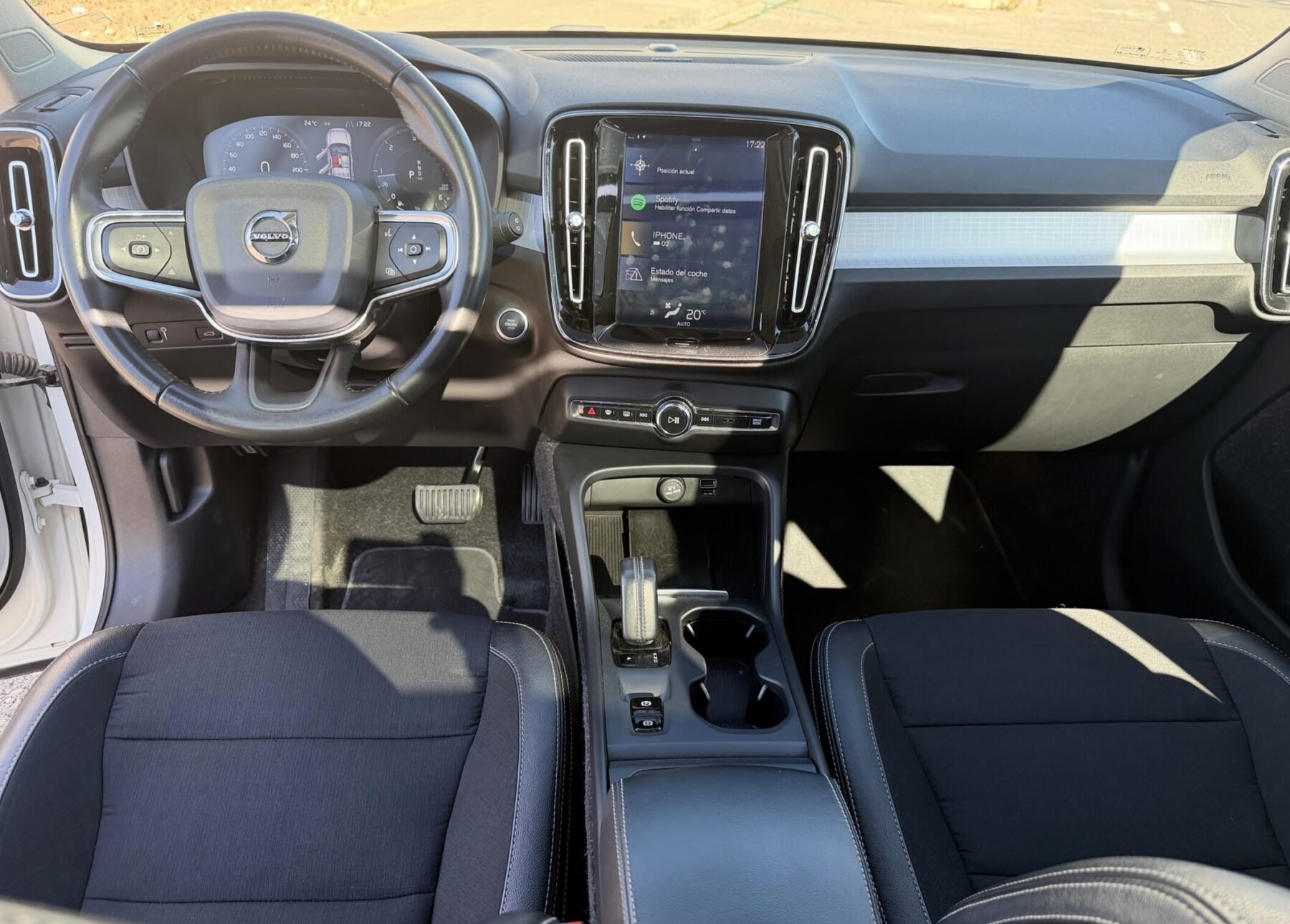 VOLVO Xc40 D3 MOMENTUM 