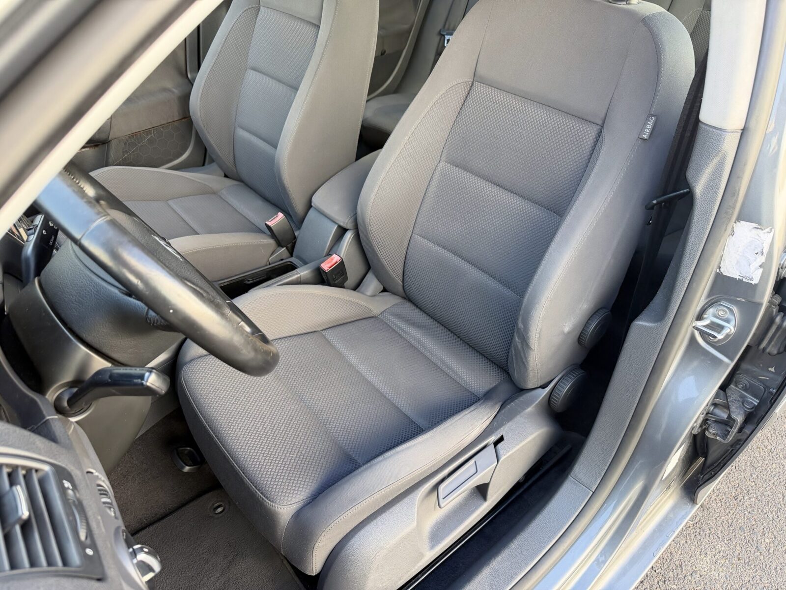 VOLKSWAGEN GOLF V 1.9 TDI 
