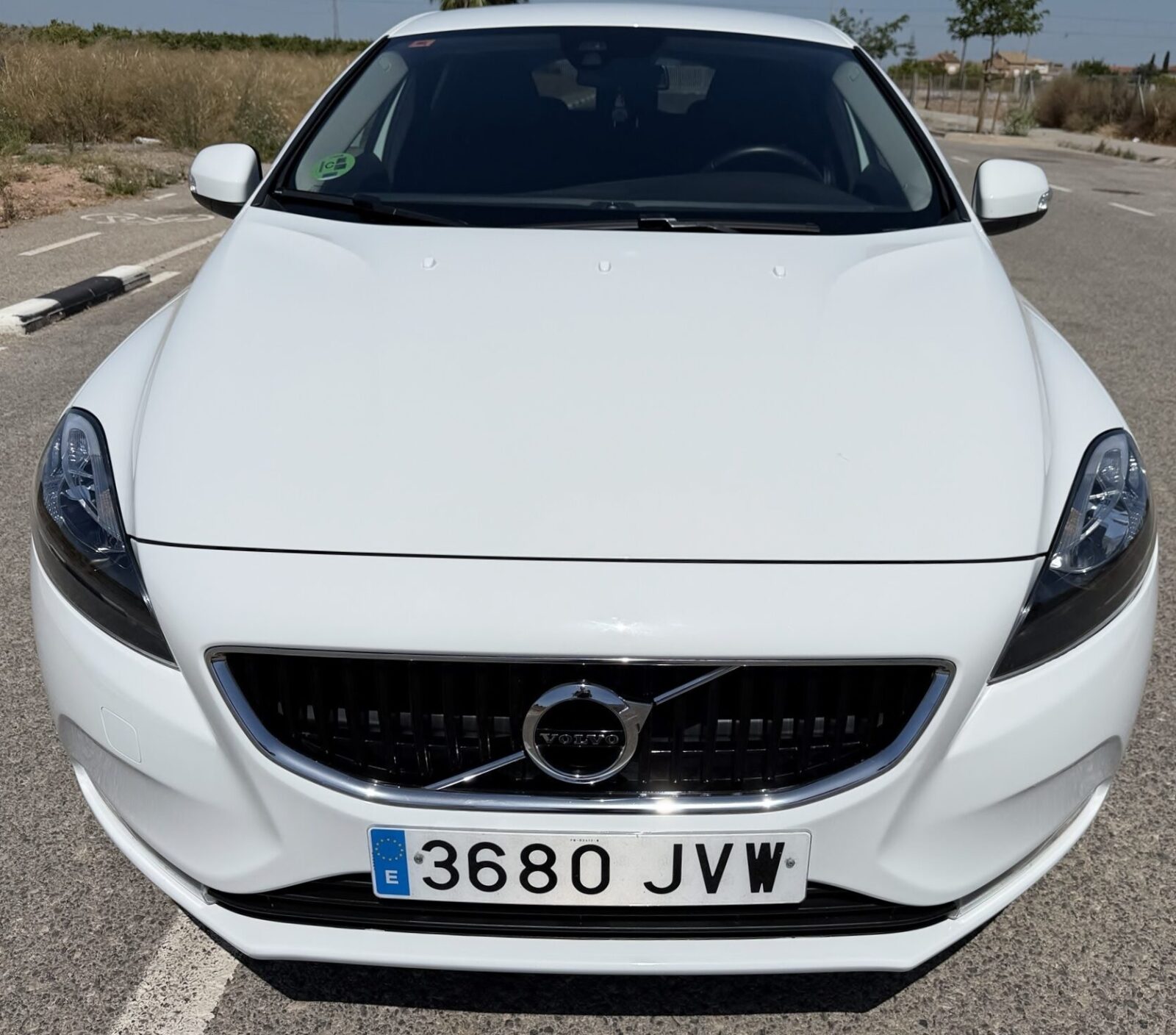 VOLVO v40 D2