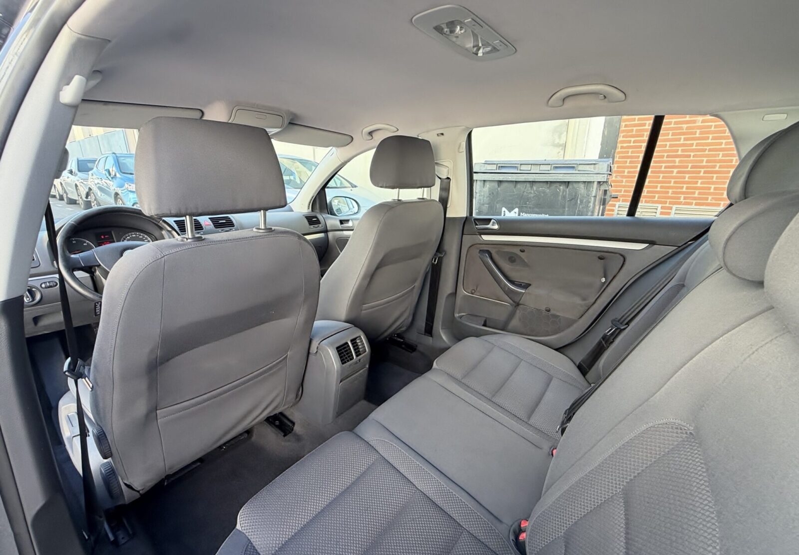 VOLKSWAGEN GOLF V 1.9 TDI 
