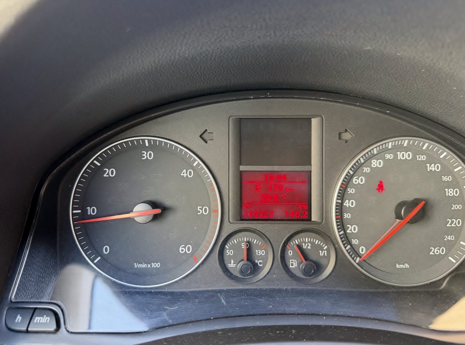 VOLKSWAGEN GOLF V 1.9 TDI 