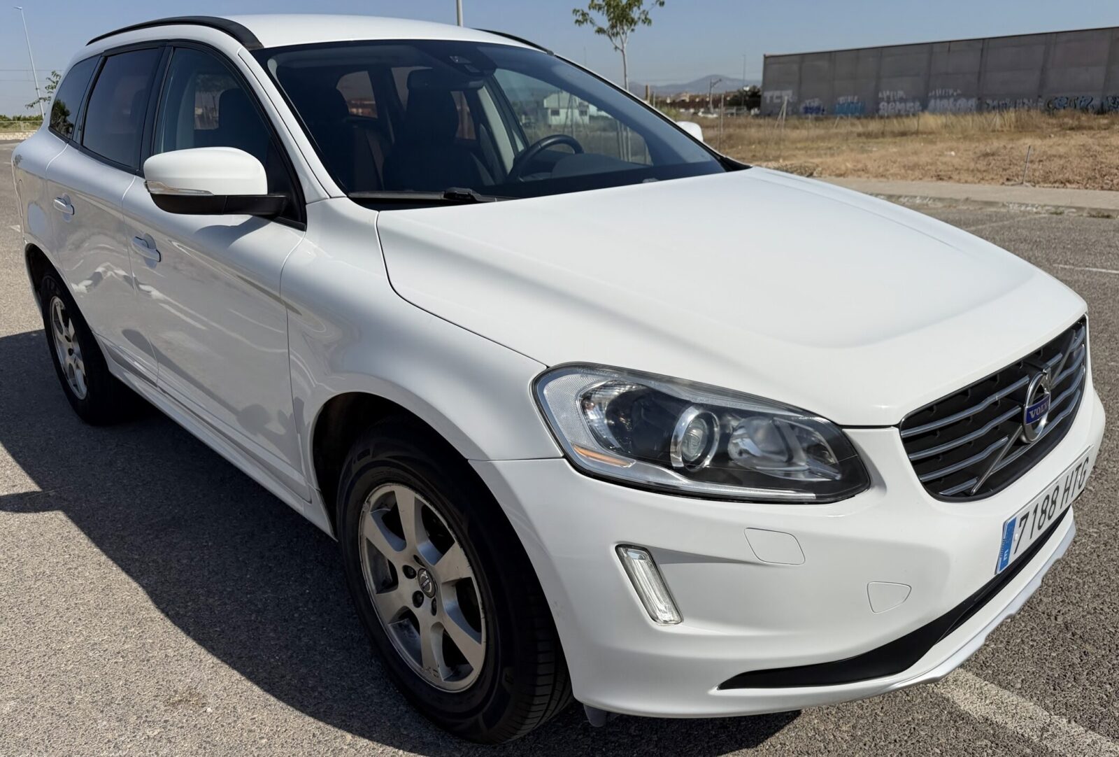 VOLVO XC60 D3 MOMENTUM 