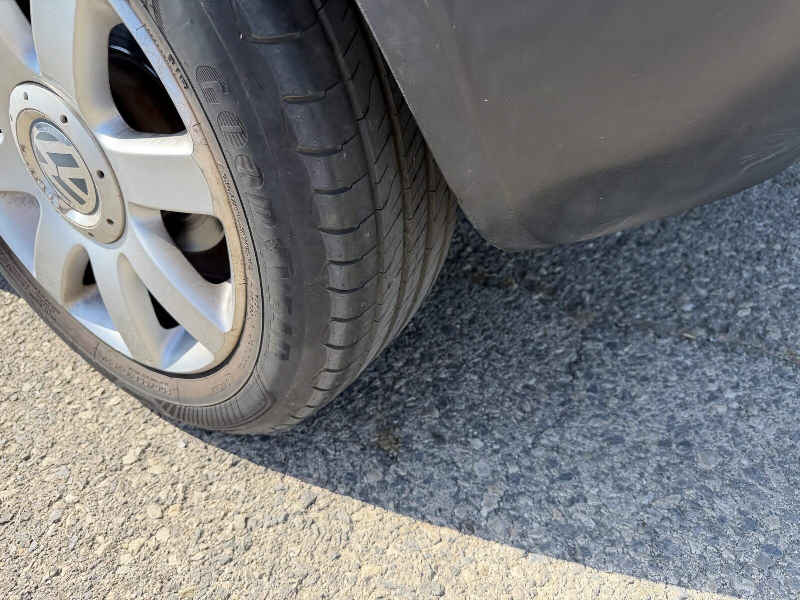 VOLKSWAGEN GOLF V 1.9 TDI 