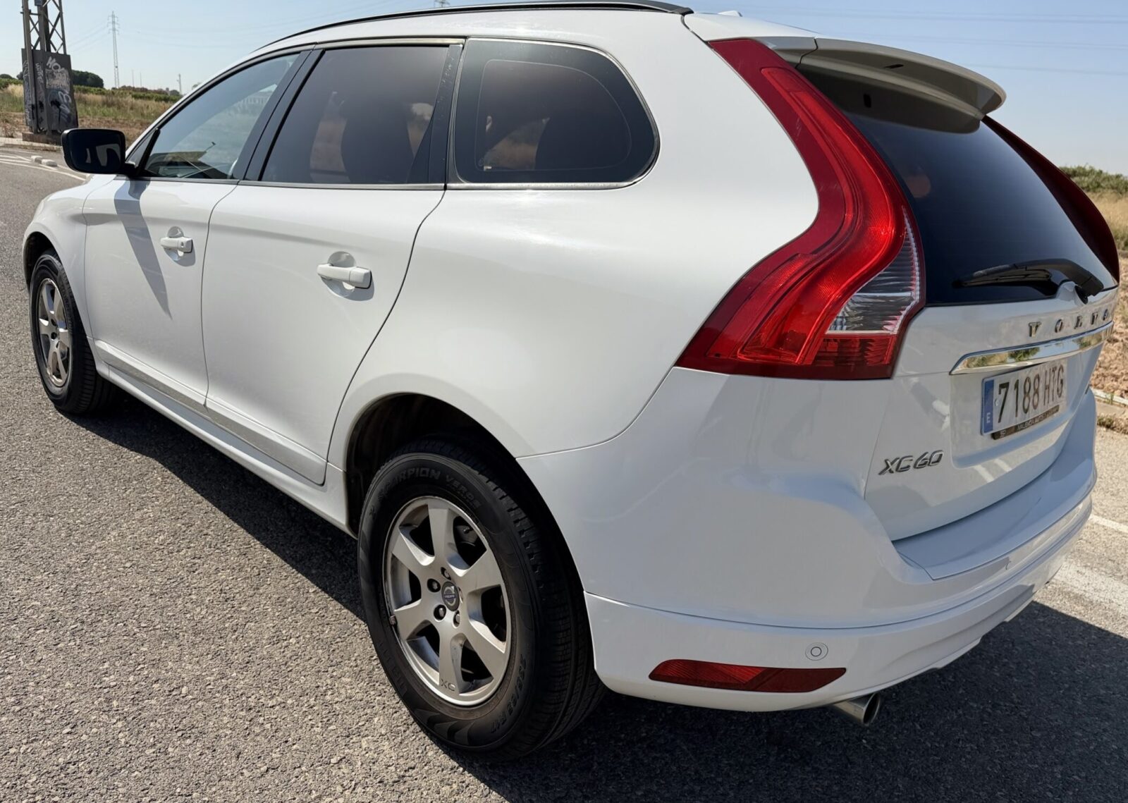 VOLVO XC60 D3 MOMENTUM 