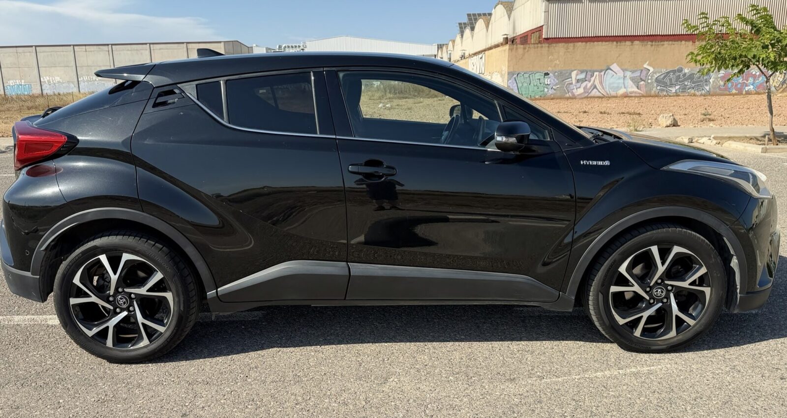 TOYOTA C-HR 1.8 HIBRIDO