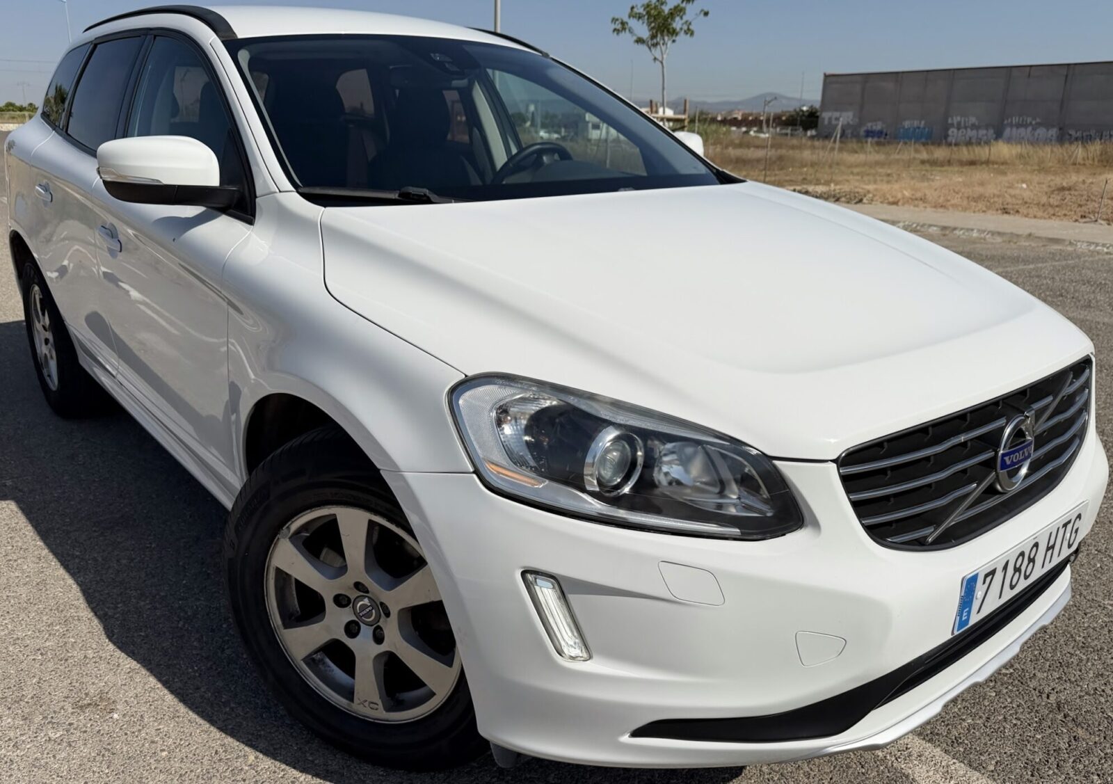 VOLVO XC60 D3 MOMENTUM 