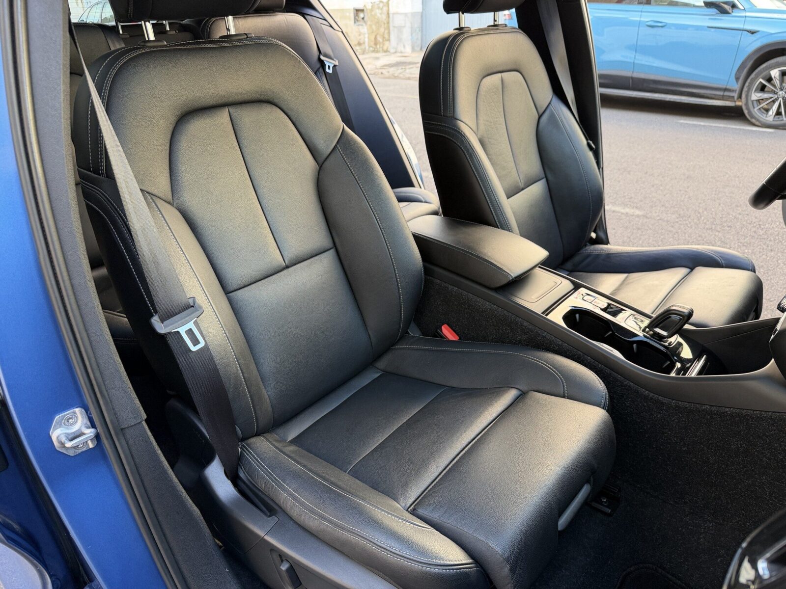 VOLVO Xc40 RDESING 2.0 T5 PREMIUN EDITION 