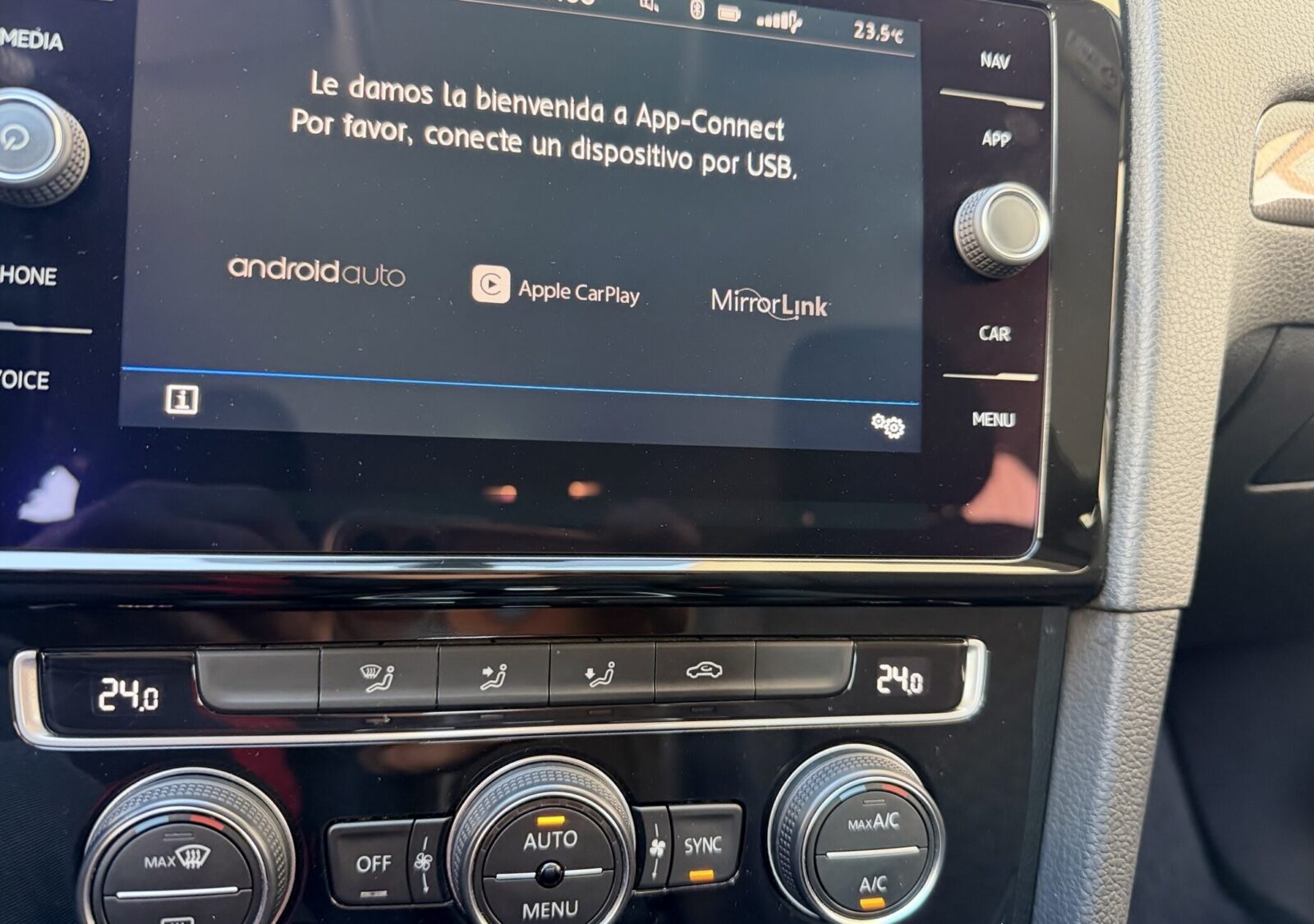 VOLKSWAGEN 1.5 TSI